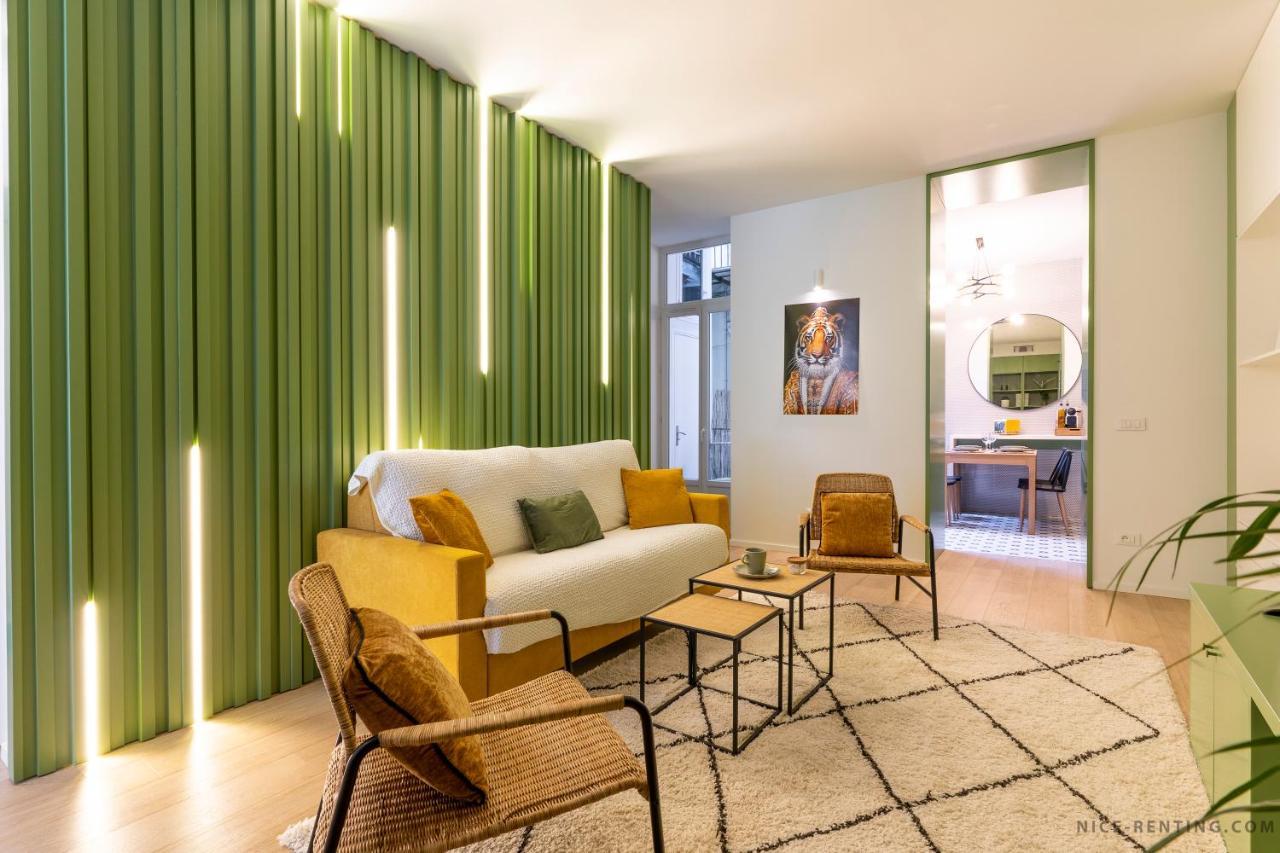 Renting - Bavastro - Luxurious Loft - 2 Bedroom - Ac - Balcony - Trendy Neighborhood Apartment *